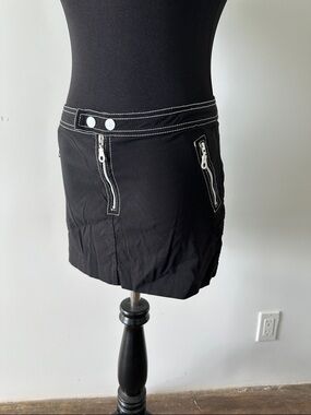 VINTAGE ZARA BASIC BLACK MICRO MINI SKIRT 3 ZIPPERS WHITE TOPSTITCH SML